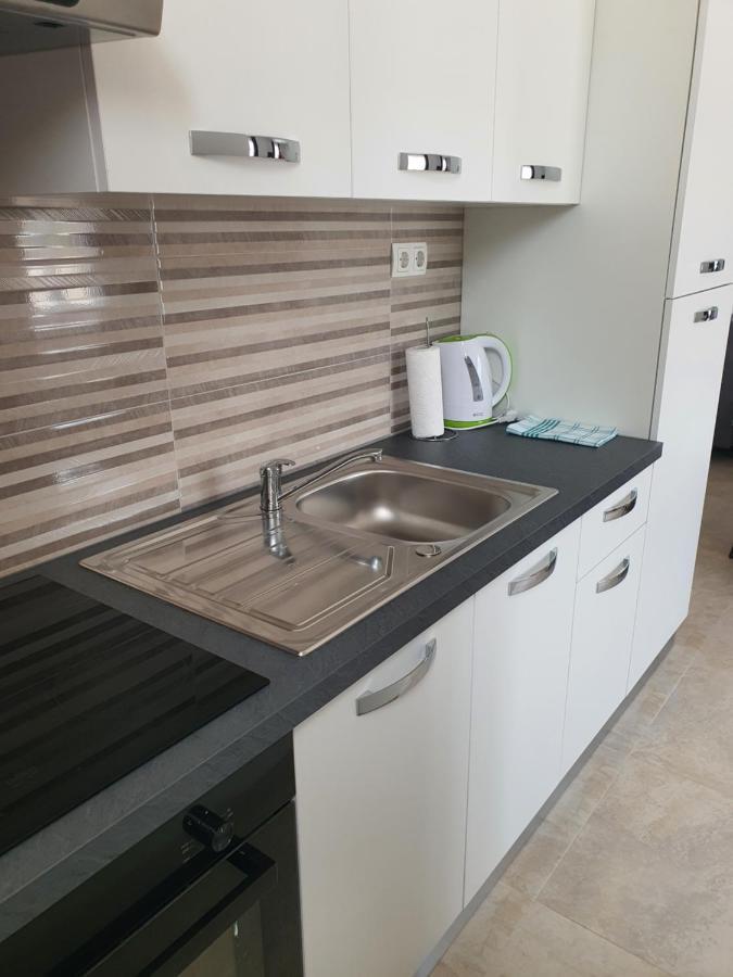 Apartment Rados Дугополе Екстериор снимка