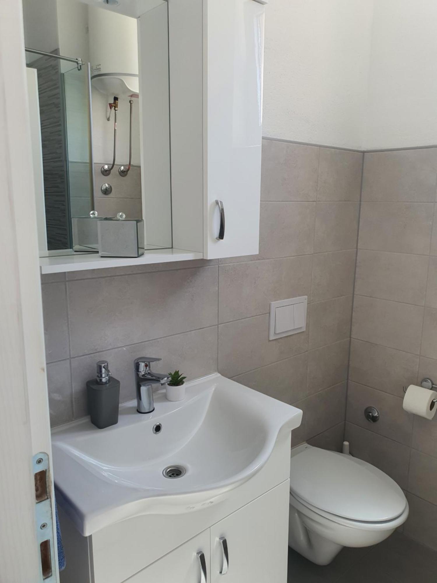 Apartment Rados Дугополе Екстериор снимка