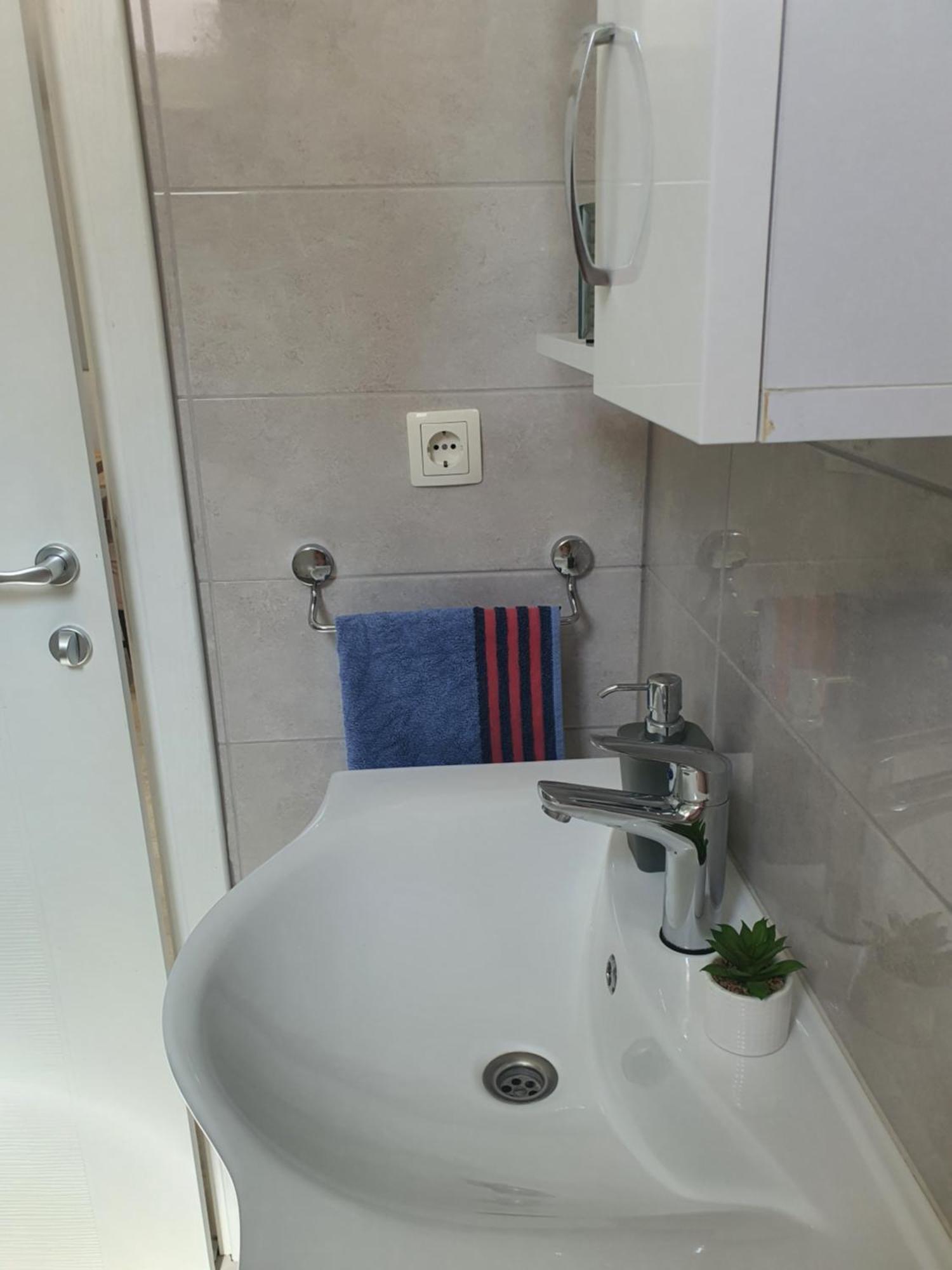 Apartment Rados Дугополе Екстериор снимка